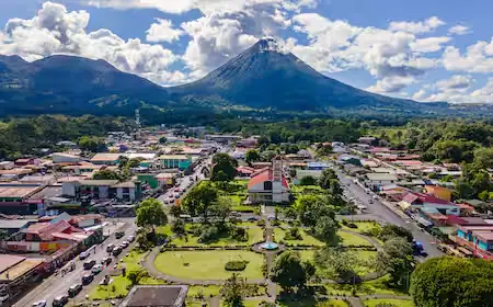 Luxury vacation rental management in La Fortuna, Costa Rica
